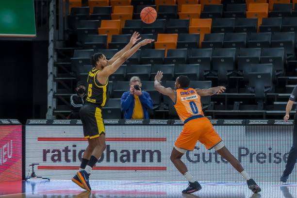 奠定胜局 奠定胜局