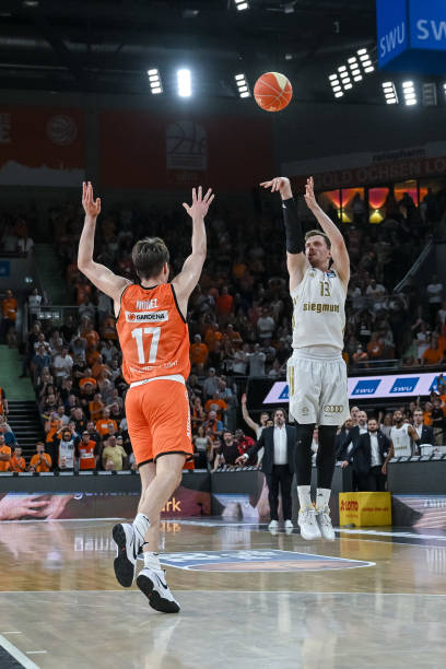 当天老鹰从 当天老鹰从