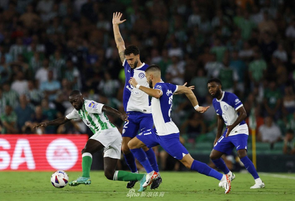 逐奖杯的机 逐奖杯的机